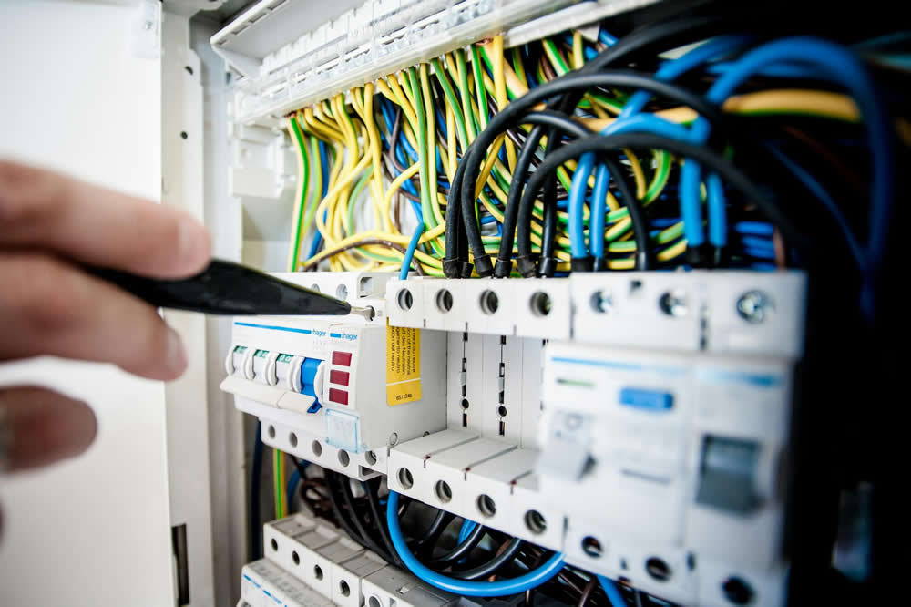Short Courses for Electrical Engineers